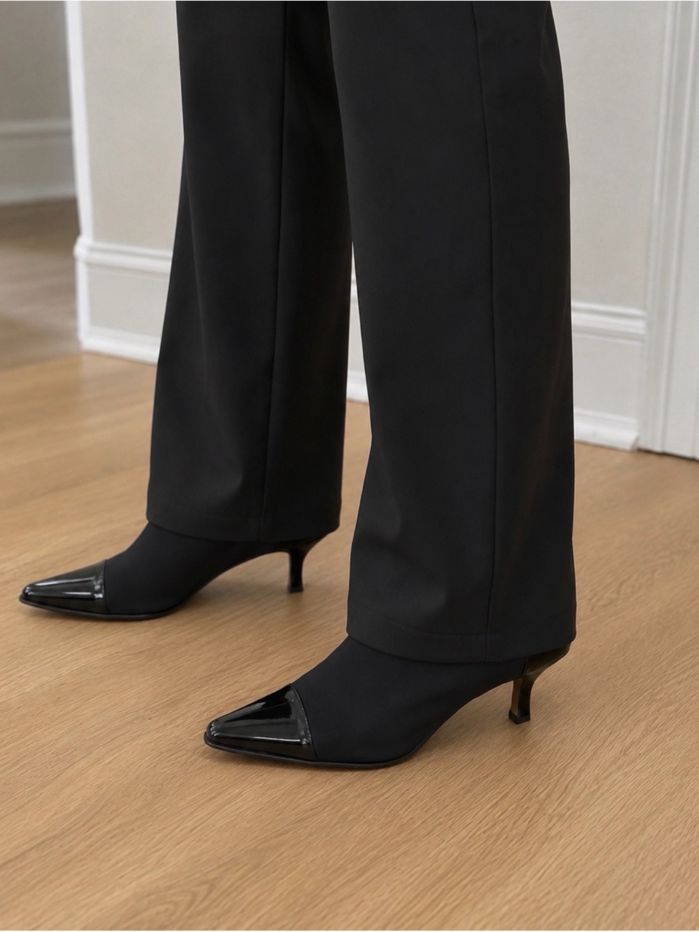 Donald Pliner Black Pointed Toe Kitten Heel Ankle Boots